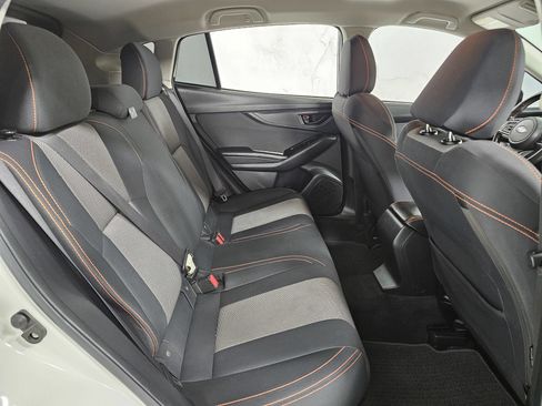 Used 2018 Subaru Crosstrek 2.0i Premium AWD/4WD image 3