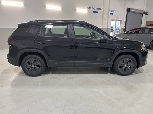 New 2026 Volkswagen Taos S image 10