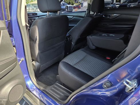 Used 2019 Nissan Rogue SV w/ Premium Package AWD/4WD image 24