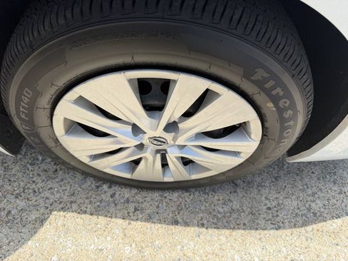 Used 2025 Nissan Sentra S FWD image 5
