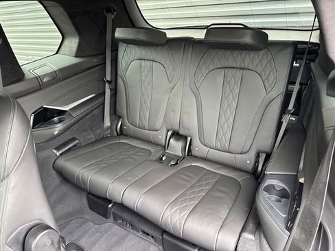 Used 2023 BMW X7 M60i w/ Executive Package AWD/4WD image 35