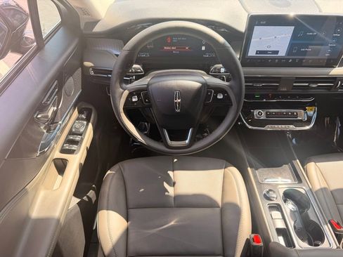 Used 2023 Lincoln Corsair FWD w/ Equipment Group 101A image 14