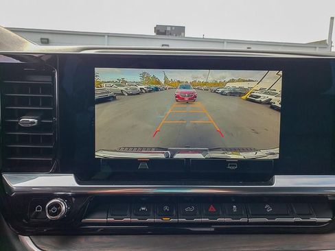 Used 2023 GMC Sierra 1500 SLT w/ SLT Premium Package image 21