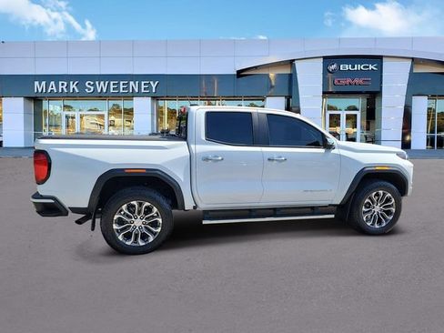 Used 2025 GMC Canyon Denali AWD/4WD image 34