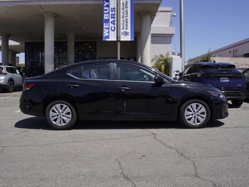 Used 2024 Nissan Sentra S FWD image 3