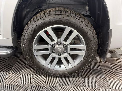Used 2022 Toyota 4Runner TRD Sport w/ Technology Package AWD/4WD image 30