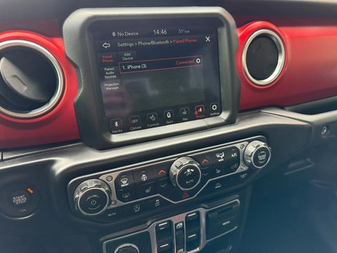 Used 2022 Jeep Gladiator Rubicon w/ Cold Weather Group AWD/4WD image 20