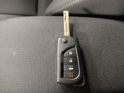 Used 2024 Toyota Corolla LE image 32