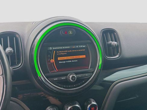 Used 2019 MINI Cooper Countryman ALL4 w/ Premium Package AWD/4WD image 10