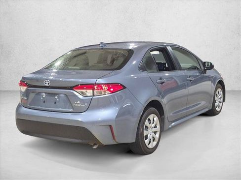 Used 2024 Toyota Corolla LE FWD image 5