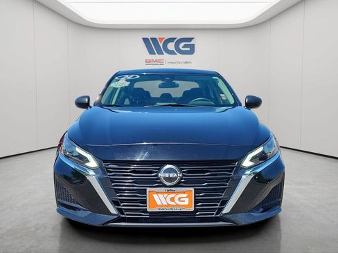 Used 2024 Nissan Altima 2.5 SV FWD image 6