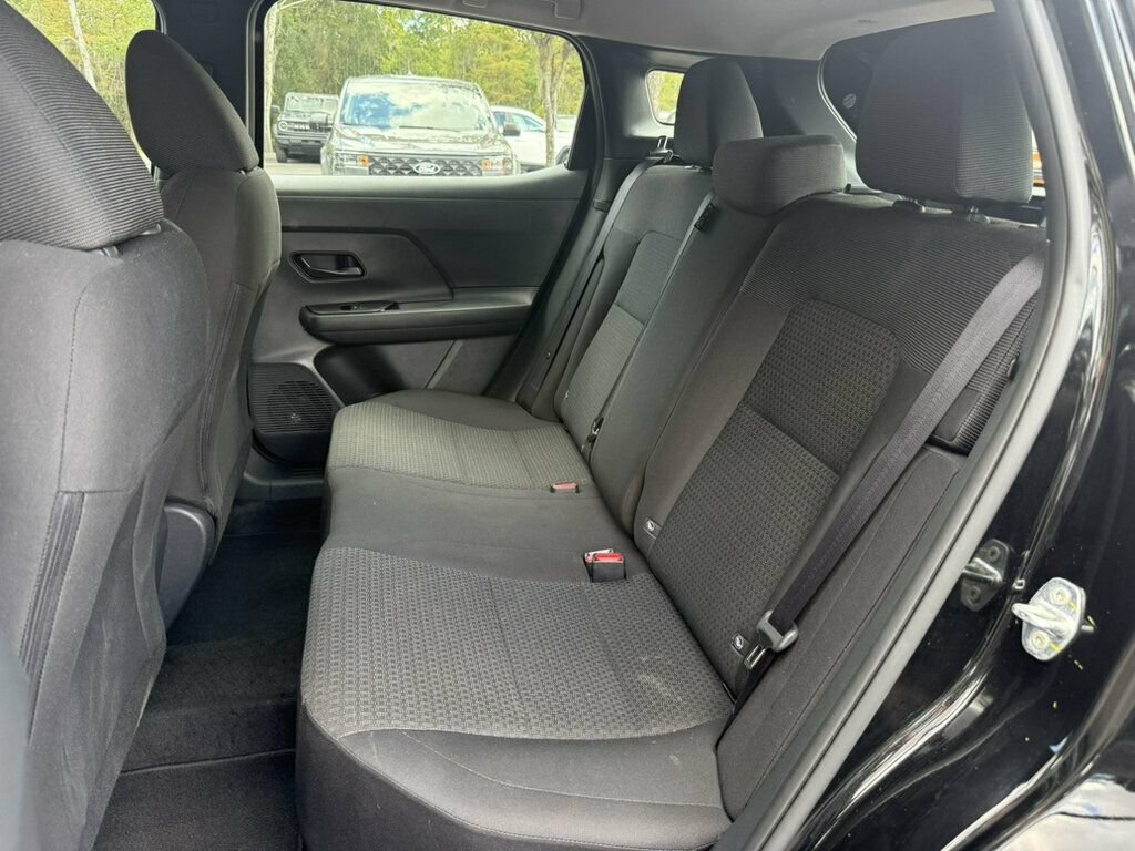 Used 2025 Nissan Kicks S FWD image 7