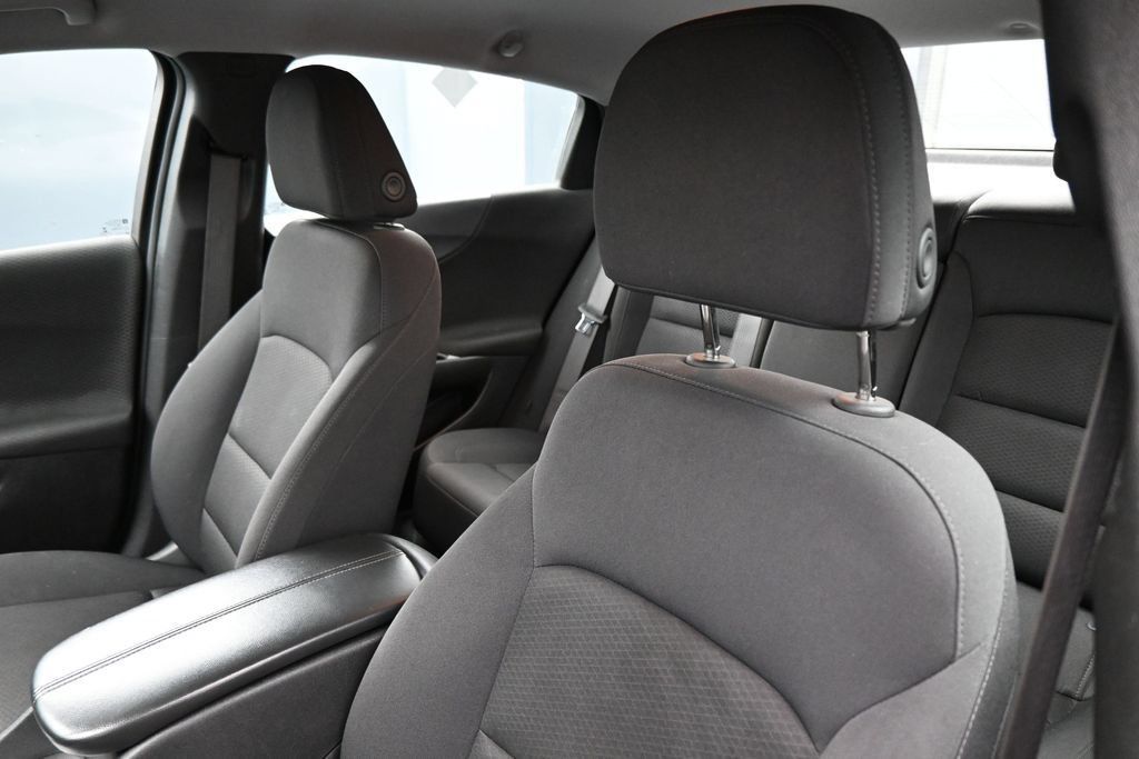 Used 2024 Chevrolet Malibu LT FWD image 12