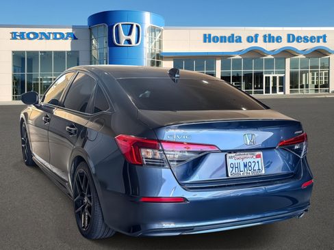Used 2023 Honda Civic Sport image 5
