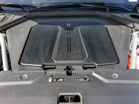 Used 2025 Genesis Electrified GV70 Advanced image 12