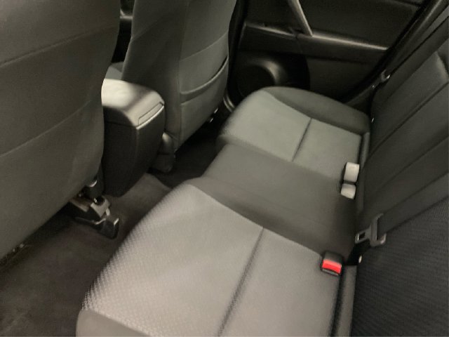 Used 2010 MAZDA MAZDA3 i Touring FWD image 11