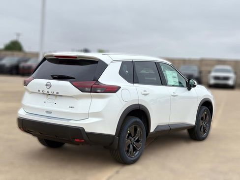 New 2026 Nissan Rogue SV AWD/4WD image 6