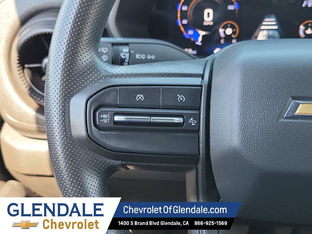Used 2024 Chevrolet Colorado W/T w/ Technology Package RWD image 22