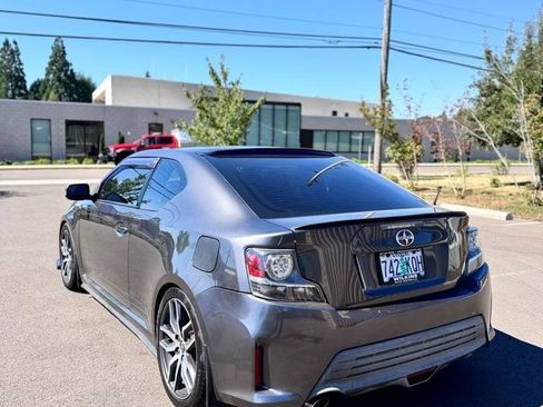 Used 2015 Scion tC FWD image 7
