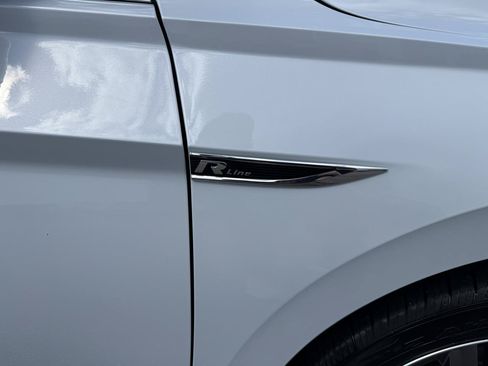 Used 2019 Volkswagen Jetta R-Line FWD image 18