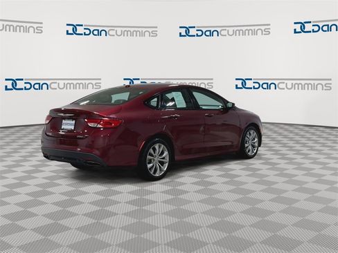 Used 2016 Chrysler 200 S image 9