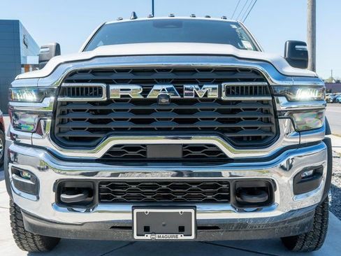 New 2026 RAM 5500 Tradesman AWD/4WD image 3