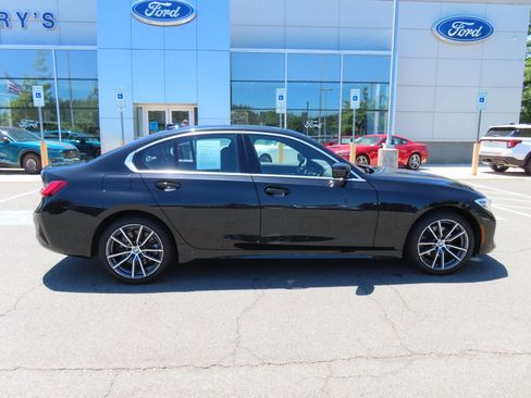 Used 2022 BMW 330i xDrive Sedan w/ Driving Assistance Package AWD/4WD image 4