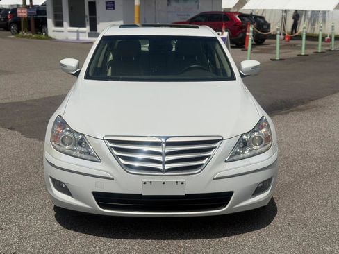 Used 2011 Hyundai Genesis 3.8 w/ Premium Navigation Pkg 3 RWD image 4