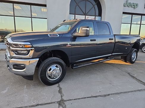 New 2026 RAM 3500 Tradesman AWD/4WD image 3