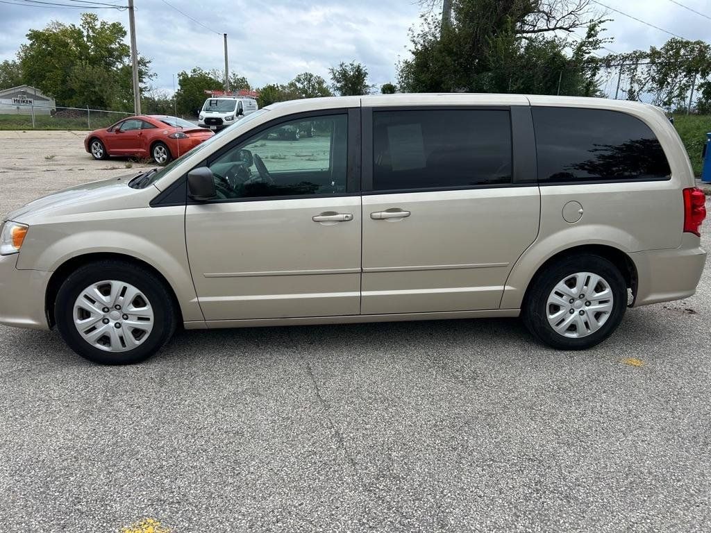 Used 2015 Dodge Grand Caravan SE w/ Quick Order Package 29E SE FWD image 2