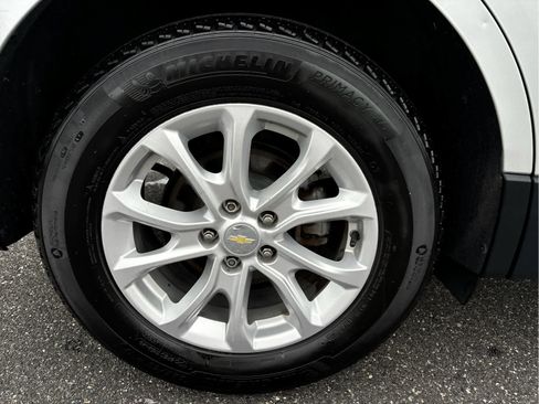 Certified 2018 Chevrolet Equinox LS FWD image 24