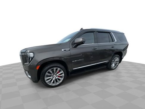 Used 2021 GMC Yukon Denali w/ LPO, Illumination Package AWD/4WD image 5