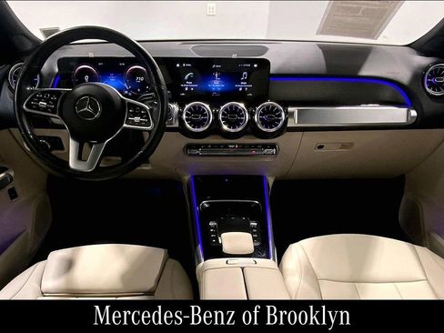 Certified 2022 Mercedes-Benz GLB 250 4MATIC image 16