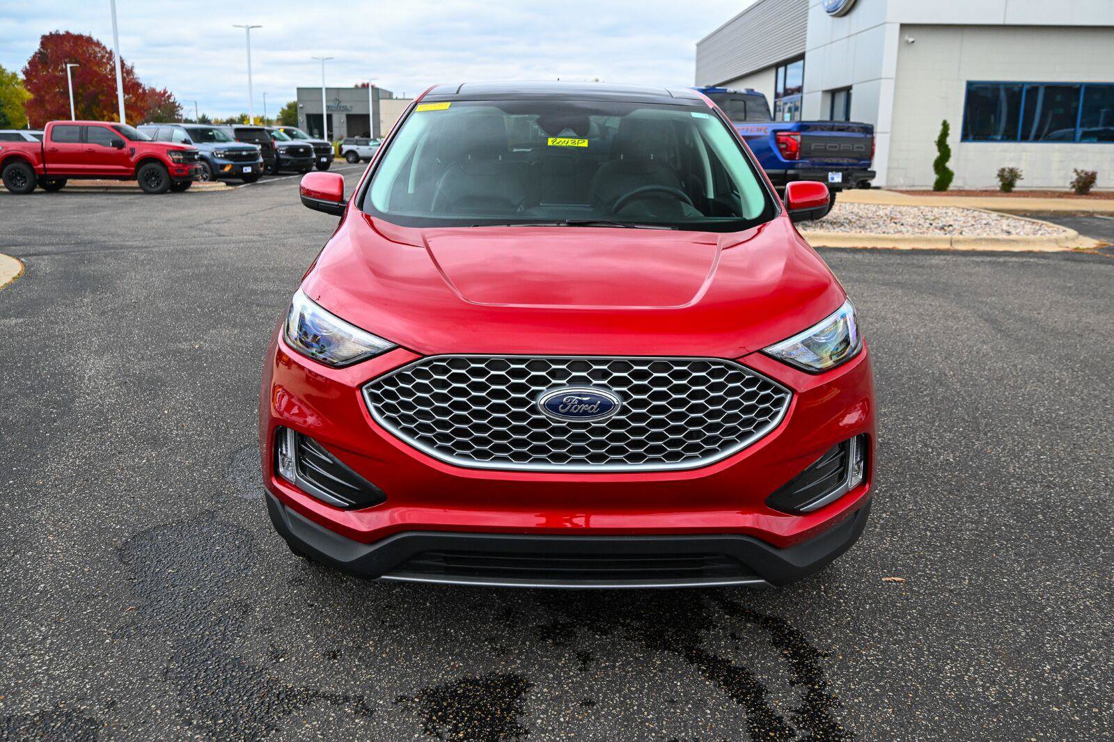 Used 2024 Ford Edge SEL w/ Convenience Package AWD/4WD image 10