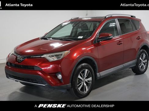 Used 2018 Toyota RAV4 XLE FWD image 1