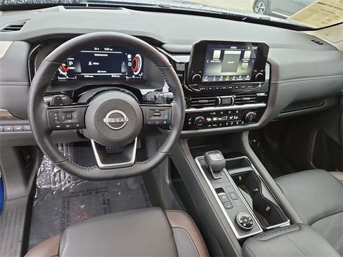 Certified 2024 Nissan Pathfinder Platinum w/ Cargo Package image 34