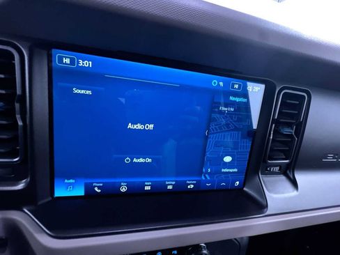 Used 2022 Ford Bronco Wildtrak image 22