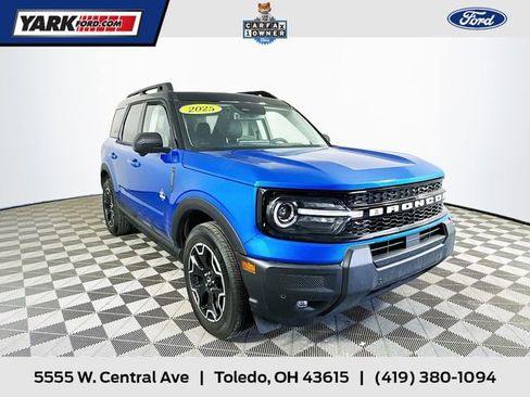 Used 2025 Ford Bronco Sport Outer Banks w/ Outer Banks Tech Package+ AWD/4WD image 1