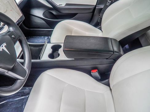 Used 2020 Tesla Model 3 Long Range AWD/4WD image 19