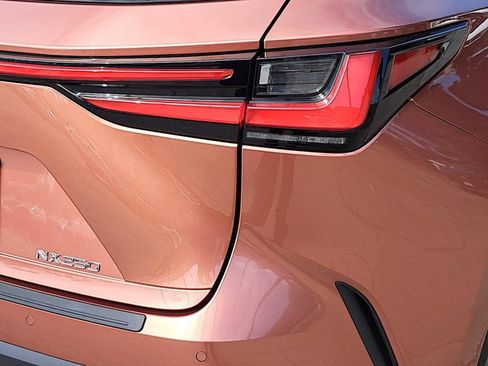Used 2025 Lexus NX 250 FWD image 38