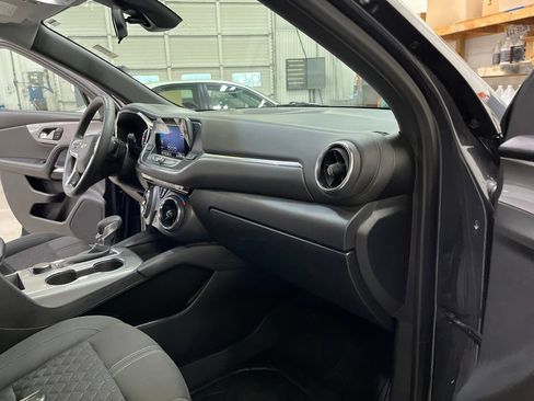 Used 2022 Chevrolet Blazer LT FWD image 30