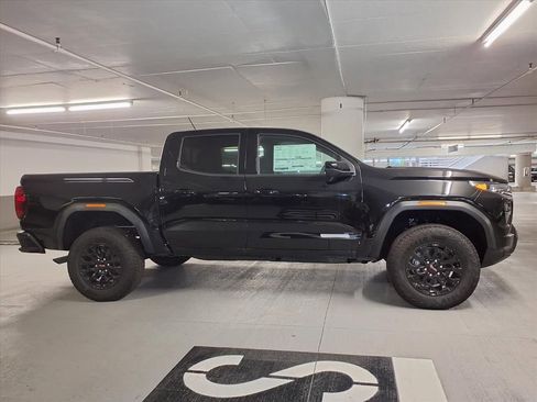 New 2026 GMC Canyon Elevation RWD image 4