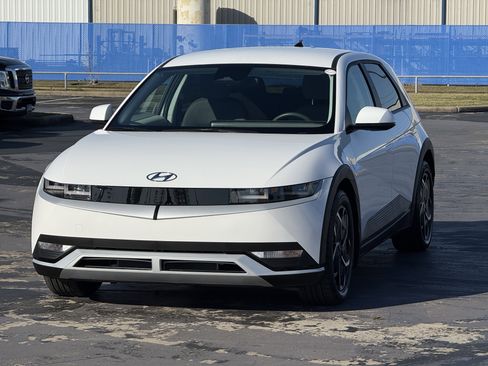 Used 2023 Hyundai Ioniq 5 SE image 5