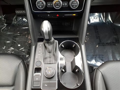 Used 2023 Volkswagen Atlas SE image 18