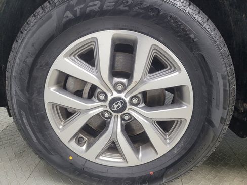 Used 2023 Hyundai Santa Fe SE AWD/4WD image 31