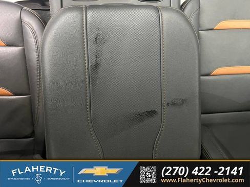 Used 2025 GMC Sierra 1500 AT4 w/ AT4 Premium Package AWD/4WD image 32