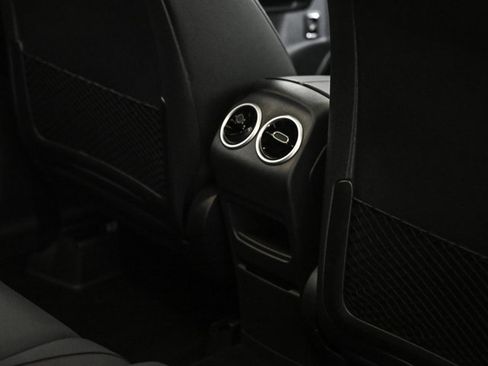 Certified 2026 Mercedes-Benz GLB 250 4MATIC image 19