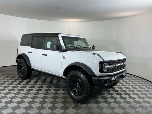 New 2026 Ford Bronco Badlands AWD/4WD image 3