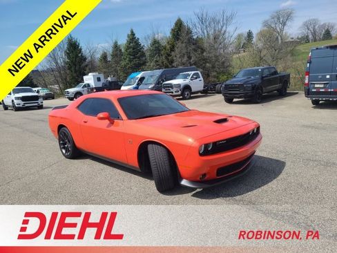 Used 2022 Dodge Challenger R/T Scat Pack RWD image 3