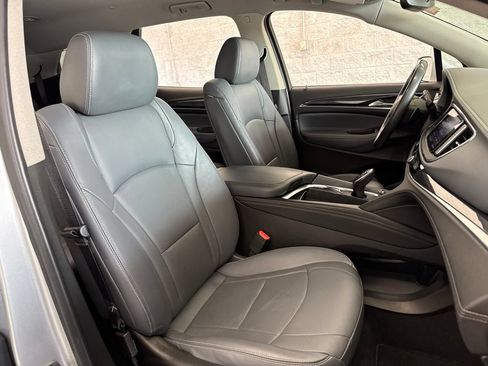 Used 2020 Buick Enclave Essence AWD/4WD image 52